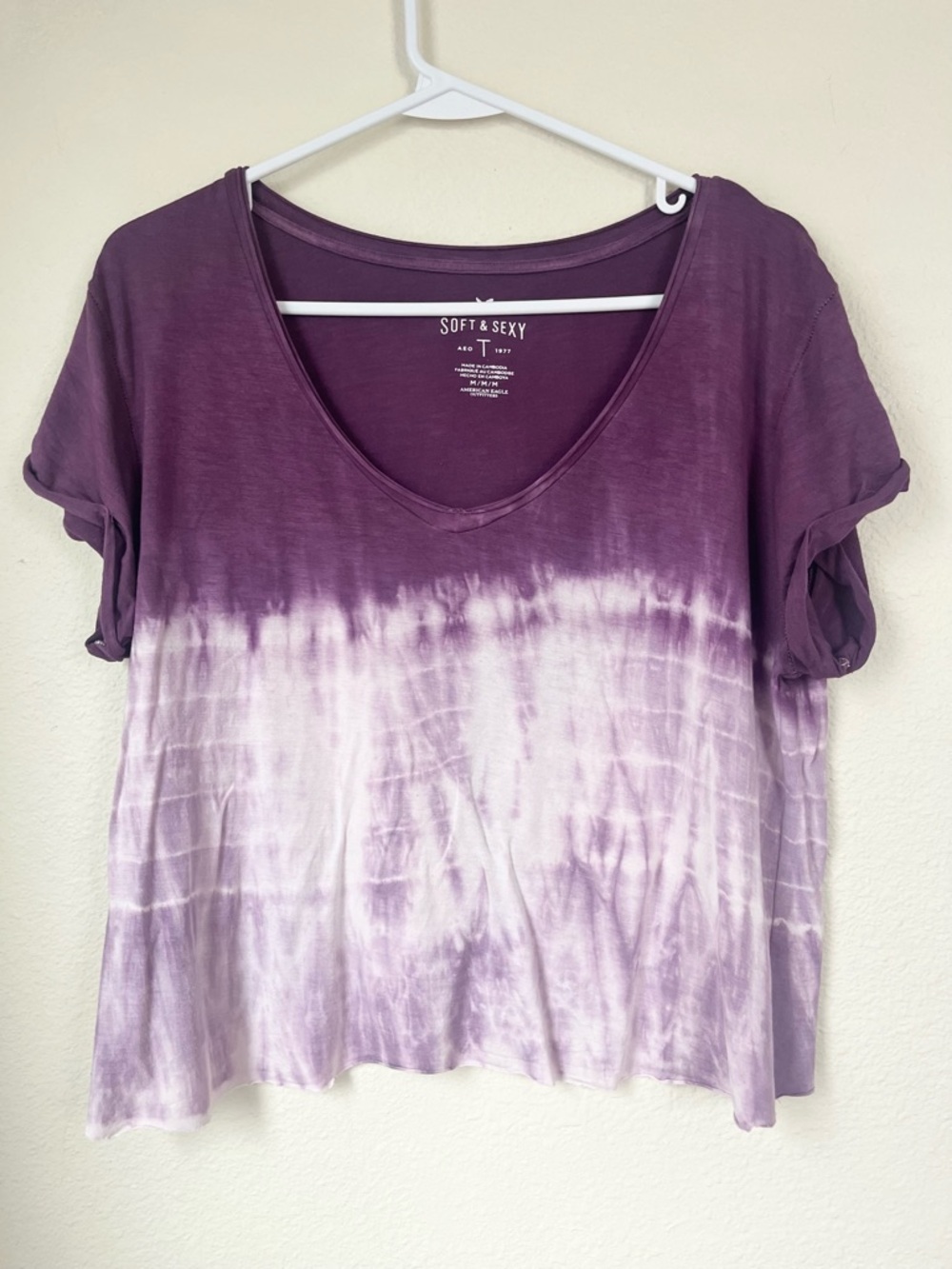 American Eagle Soft & Sexy Purple Tie-Dye V-Neck Cropped Tee Medium